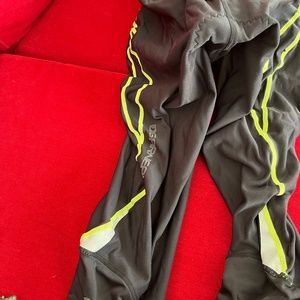 women's medium izumi pants